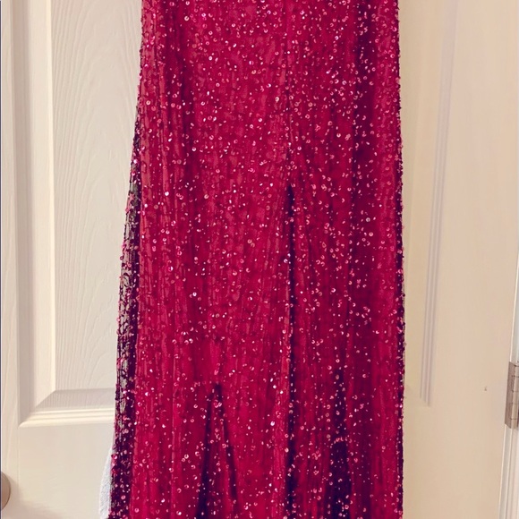 Pisarro Nights Dresses & Skirts - Pisarro Nights long gown, Magenta Color, Size 10